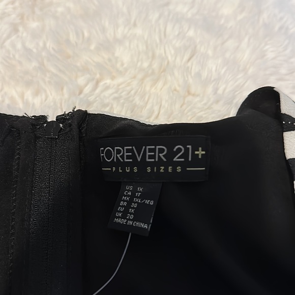 Forever 21+ dress - Picture 3 of 5